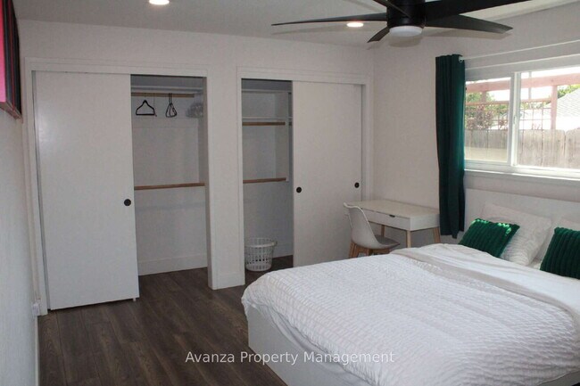 Building Photo - Home for Rent 4 Bed/3 Bath - 1,791 Sq Ft. Rent: $2,750/month Security Deposit: $2,850 Bullard Hig...