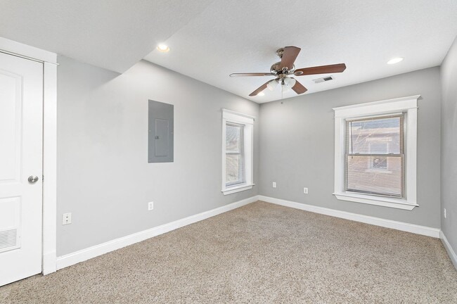 Building Photo - 34th Street Duplex