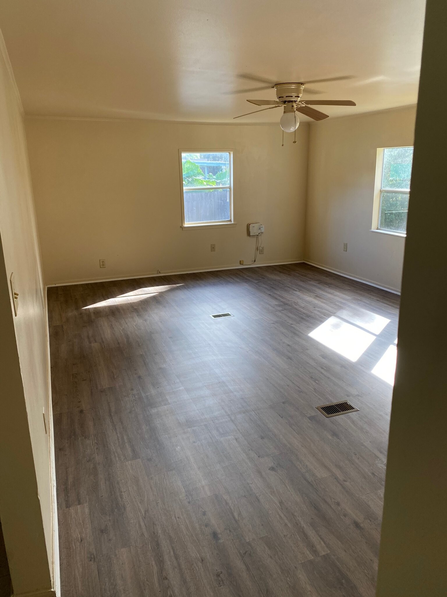 Building Photo - 36517 Sunshine Rd