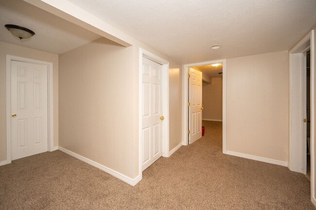 Building Photo - Beautiful Home in West Jordan!