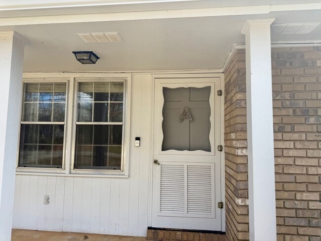 Building Photo - For Rent – 2 Bedroom Duplex in Watkinsville