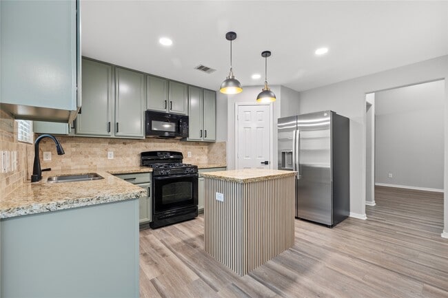 Building Photo - 14423 Idylwild Wood Way