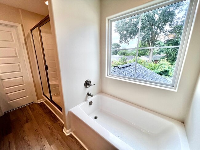 Building Photo - Gorgeous new construction in Norfolk!