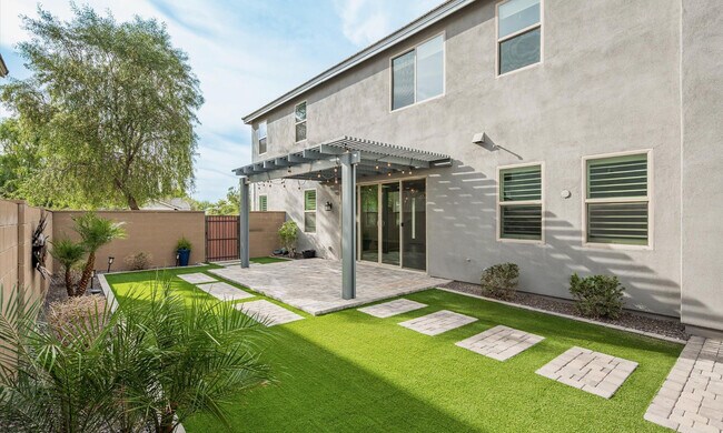 Building Photo - 25822 N 20th Ln