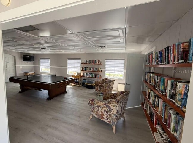 Building Photo - 5835 Tidewood Ave