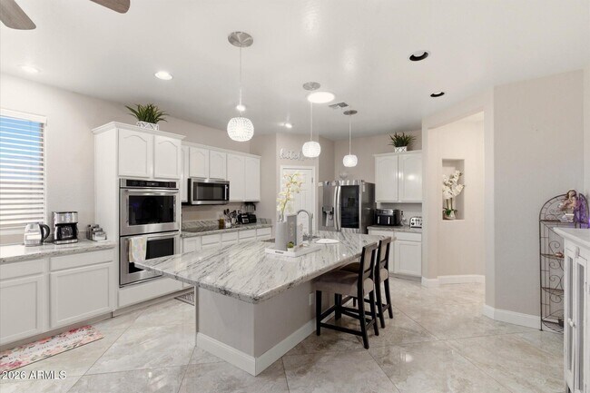 Building Photo - 22250 W Ashleigh Marie Dr