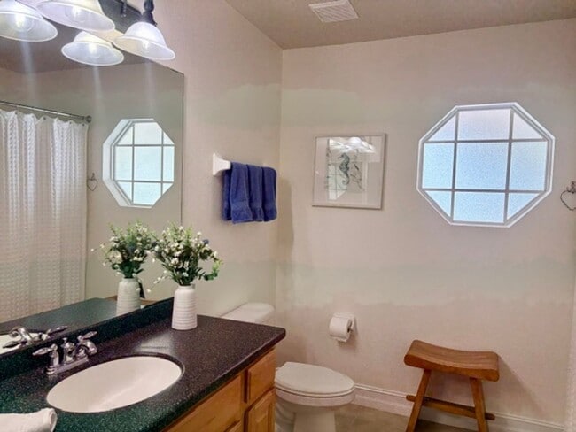 Building Photo - Beautiful 4 bedroom, 2.5 bath home with 2,444 sq. ft. in Harmony