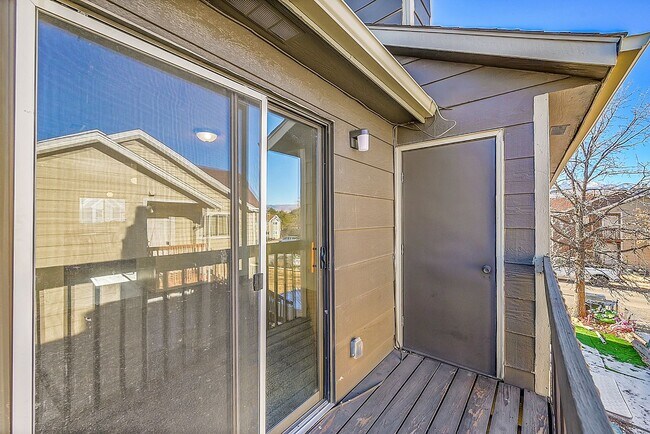 Building Photo - 1051 Mazatlan Cir
