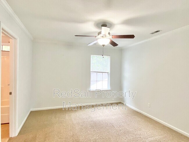Building Photo - 1529 Nevada Ave