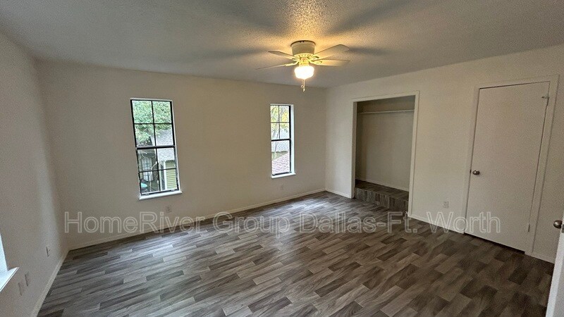 Building Photo - 4847 Haas Dr