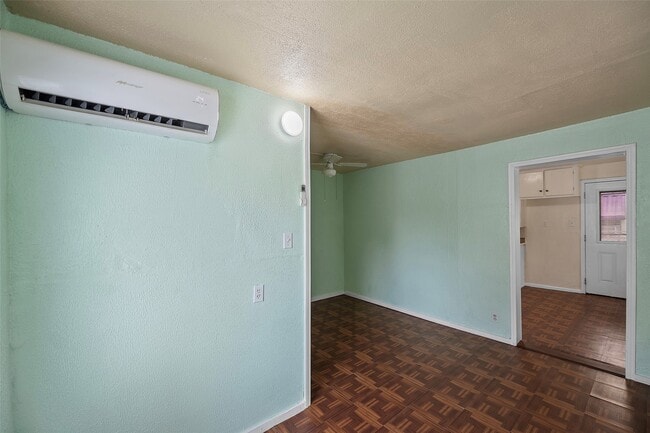 Building Photo - 510 Munger St
