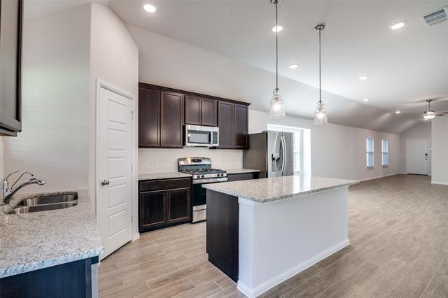 Building Photo - 722 Gentle Bird Dr