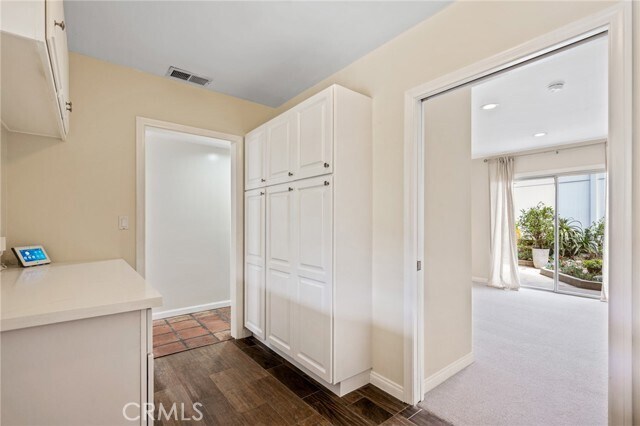 Building Photo - 7117 Avenida Altisima