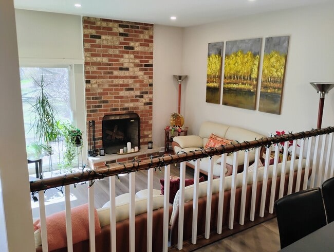 Building Photo - 3061 Pheasant Creek Dr