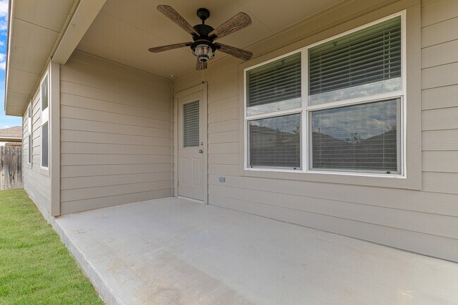 Building Photo - 919 Brown Thrasher