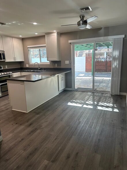 Building Photo - 4672 Edenvale Ave