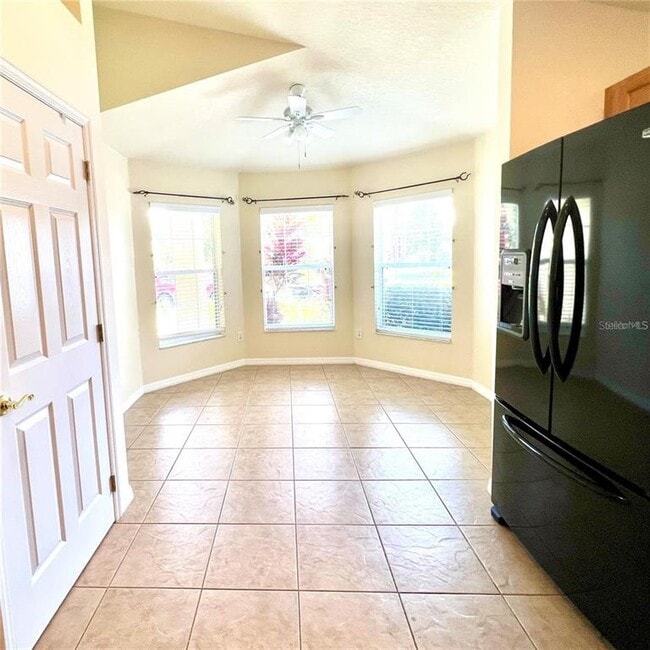 Building Photo - 1039 Willow Branch Dr