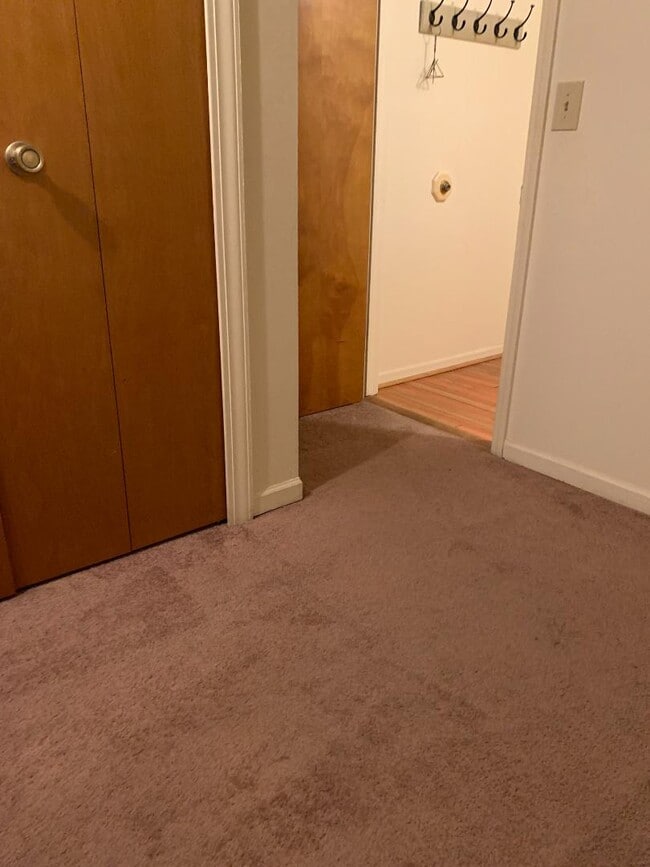 Building Photo - 226 W Michigan Ave