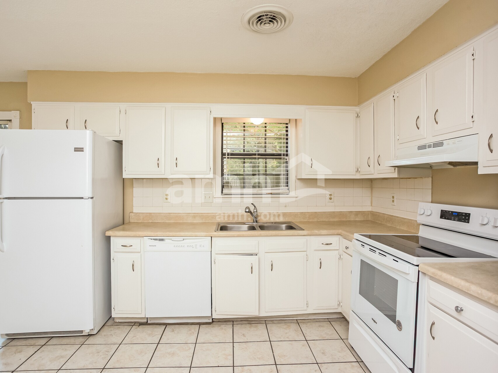 Building Photo - 3831 Innsbrook Dr