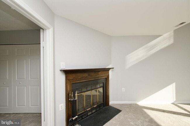 Building Photo - 7517 Belle Grae Dr
