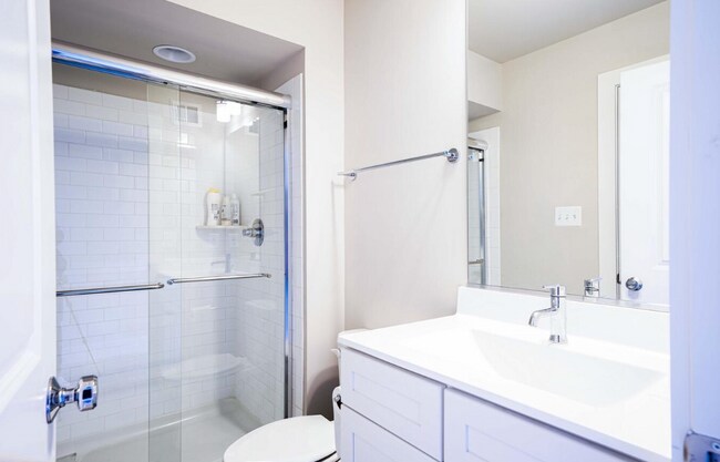 Building Photo - 1309 S Quinn St