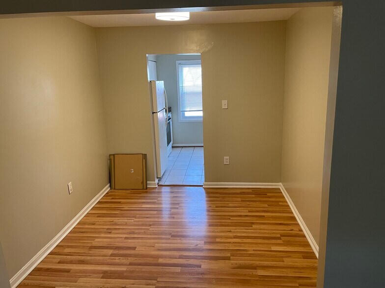 Dining Room - 36 Bristol Ct