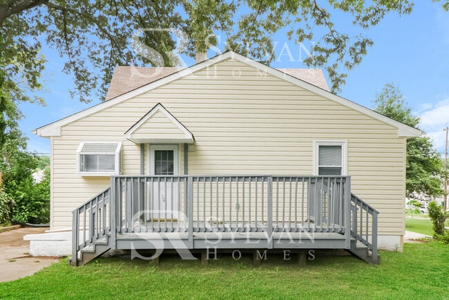 Building Photo - The Lifestyle You Deserve.