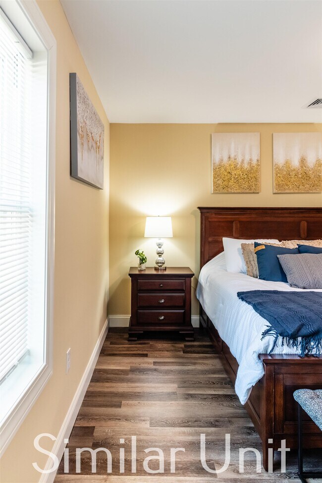 Building Photo - 12 Marco Ln