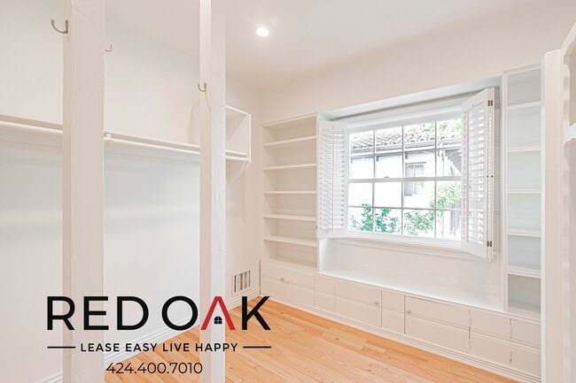 Building Photo - 2421 California Ave