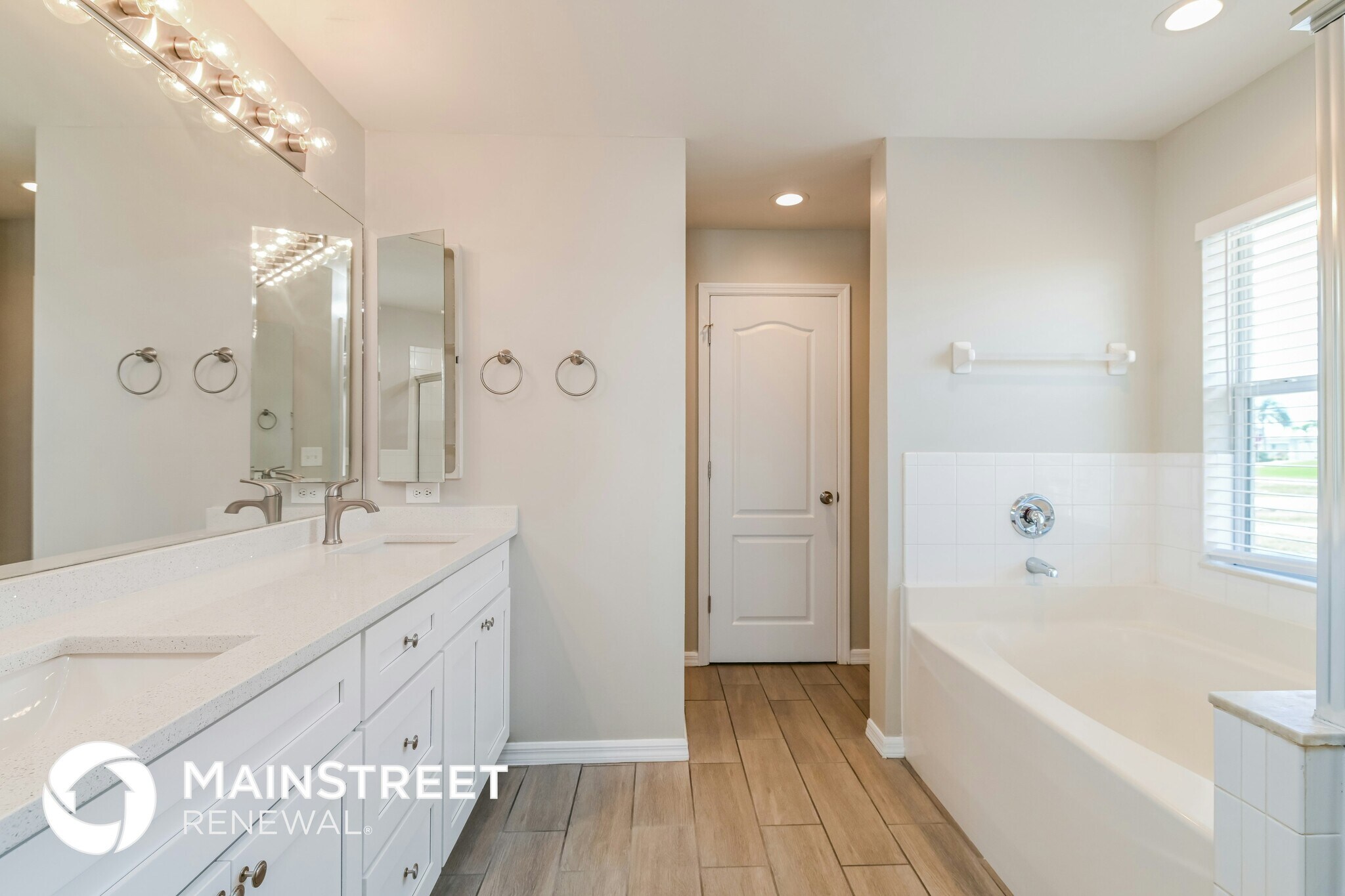 Building Photo - 2011 NW 23rd St