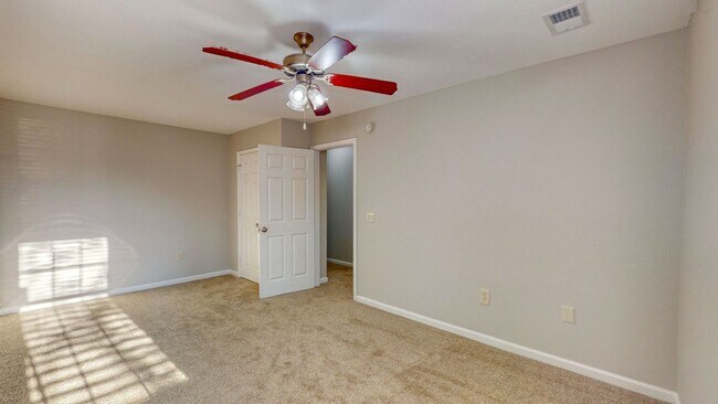 Building Photo - 5028 Winfield Dr