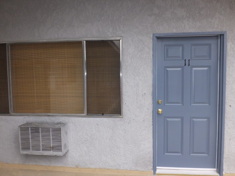 Building Photo - 6890 Paramount Blvd