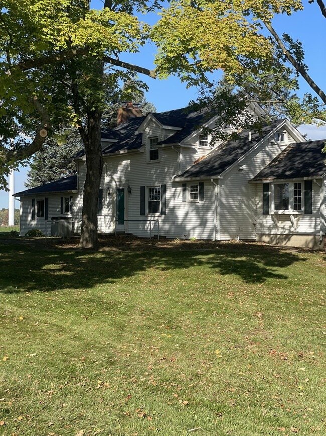 Building Photo - 7020 Brown Rd