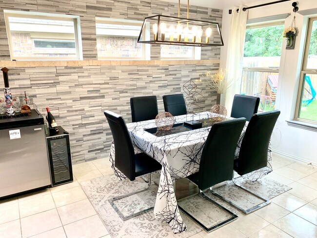 Building Photo - 21445 Lambeth Ridge Ln