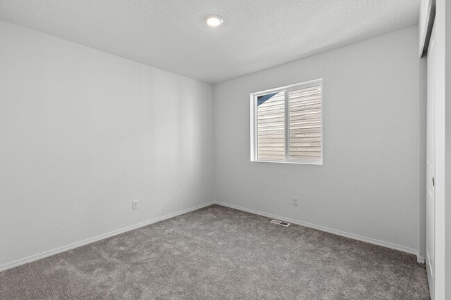 Building Photo - Beautiful Home in Post Falls!