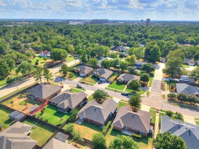 Building Photo - 1305 Melisa Dr