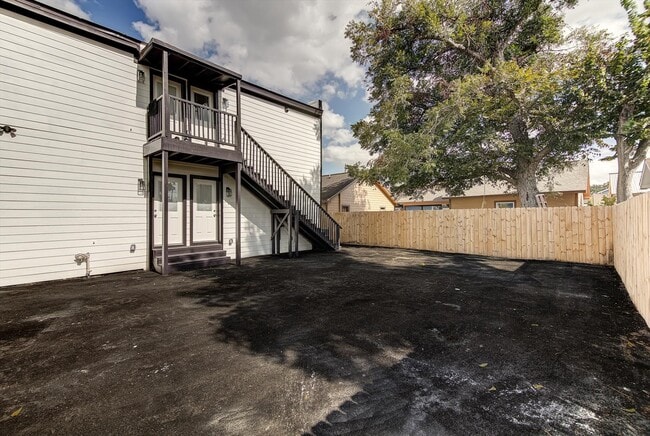 Building Photo - 6608 Avenue O