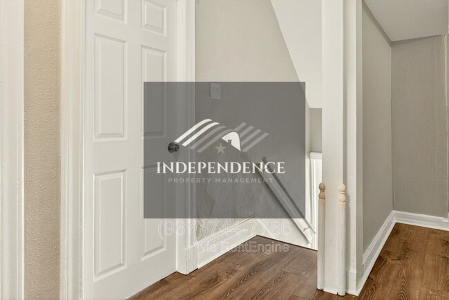 Building Photo - 102 Rockwood Ave