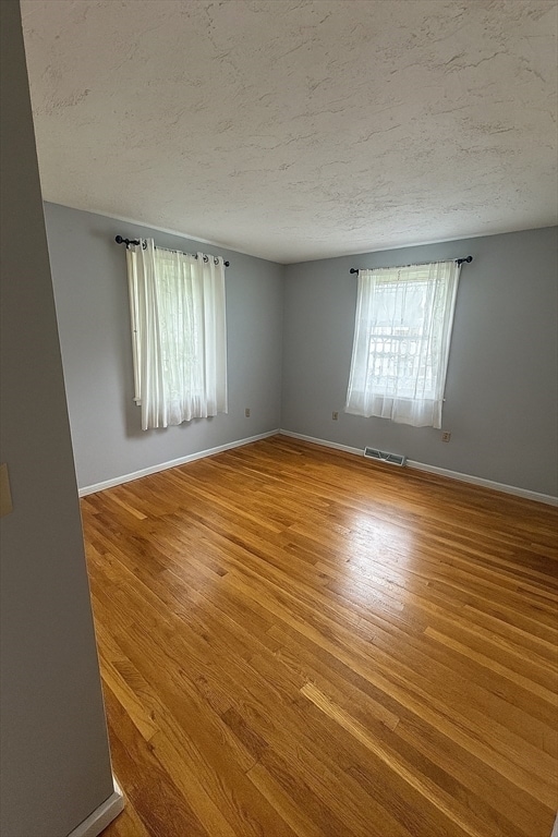 Building Photo - 11 Lheureux Cir