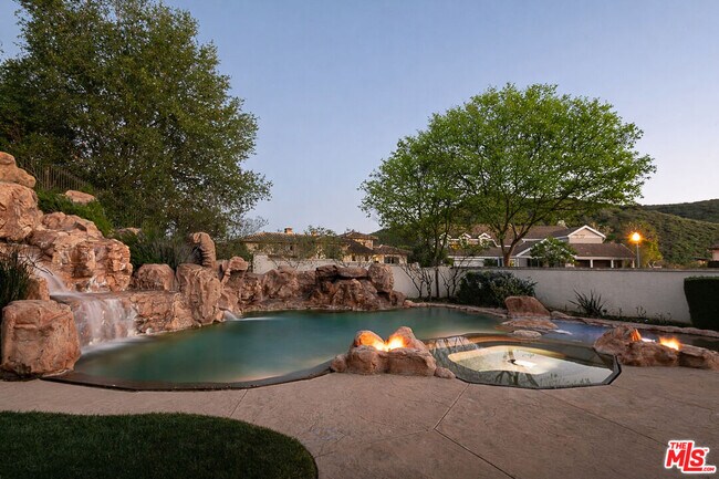 Building Photo - 4130 Prado De Los Caballos