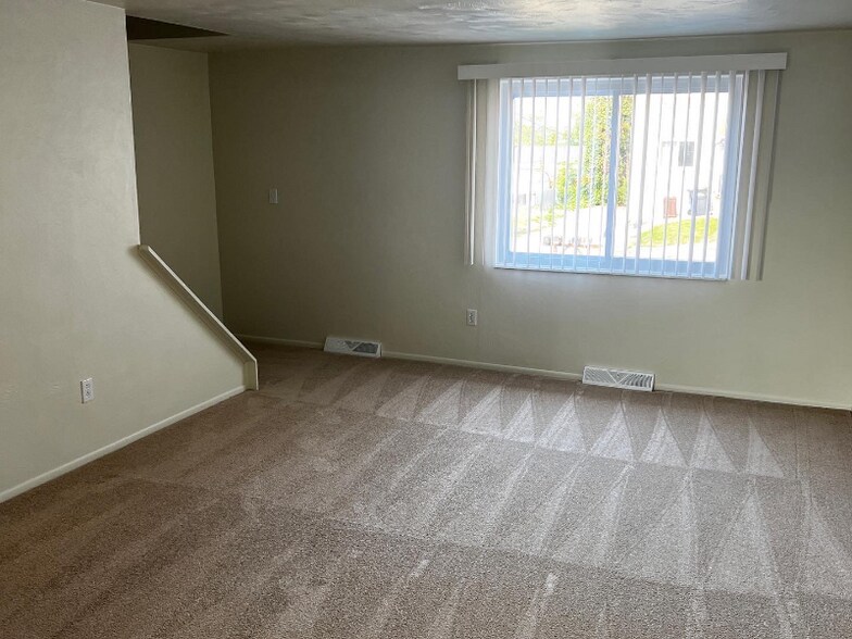 Building Photo - 59 Soltis Drive