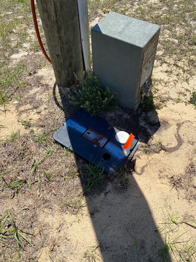 Building Photo - Desirable SW Ocala Neighborhood 3/2/2 **WON"T LAST**