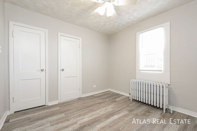 Building Photo - 657 Irving St