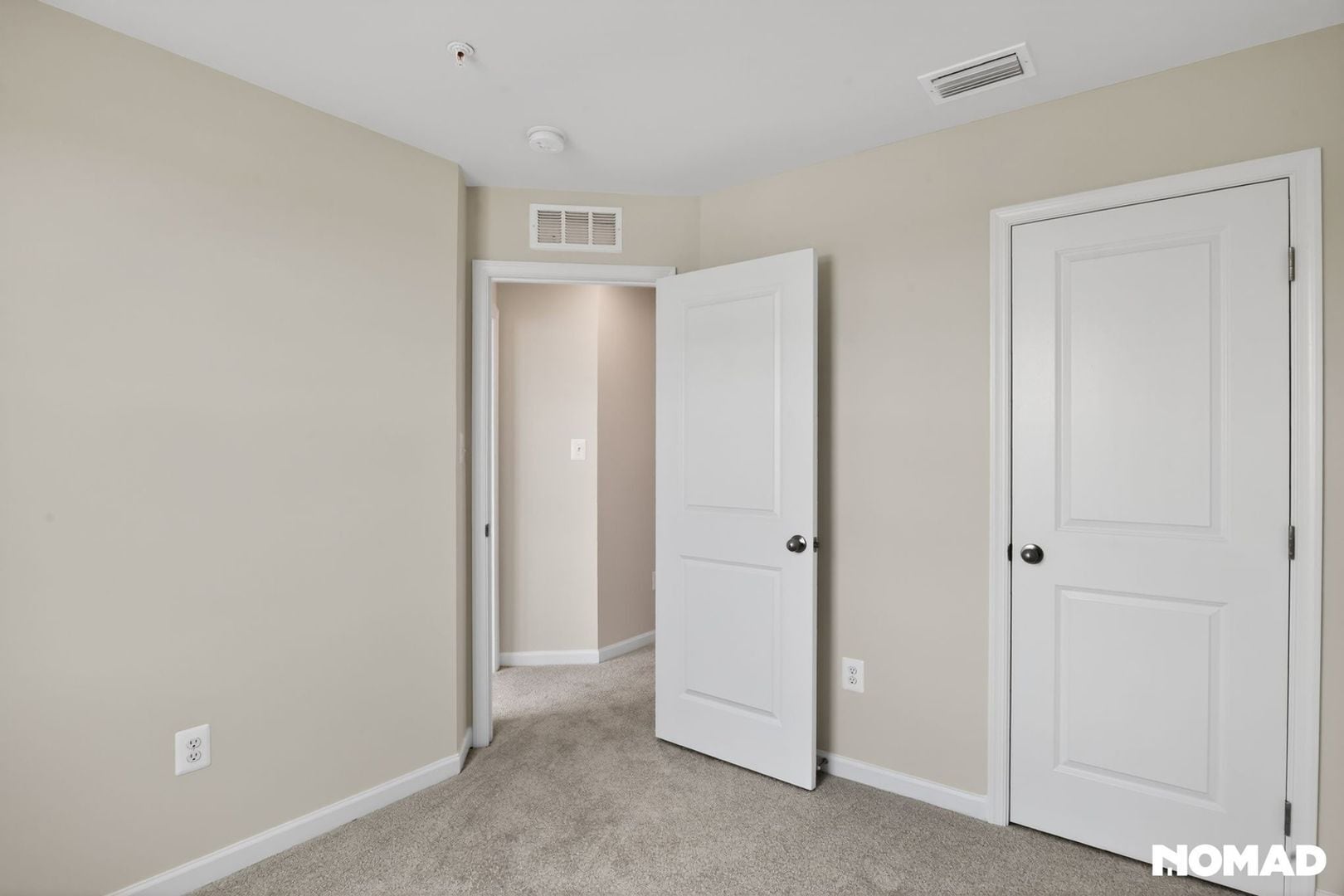 Building Photo - 611 Yellow Bill Ln