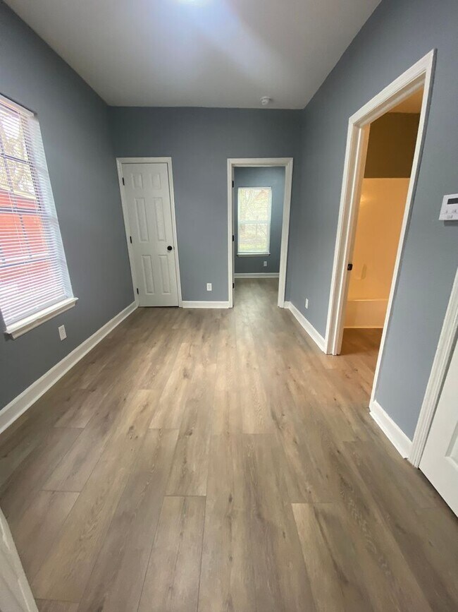 Building Photo - 812/814 N 16th St