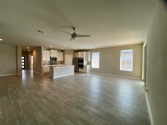 Building Photo - 28503 Hannahs Harbor Ln