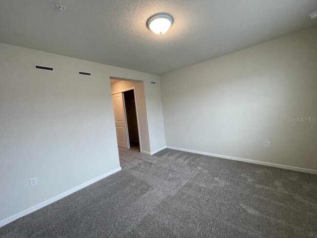 Building Photo - 2760 Bright Bird Ln