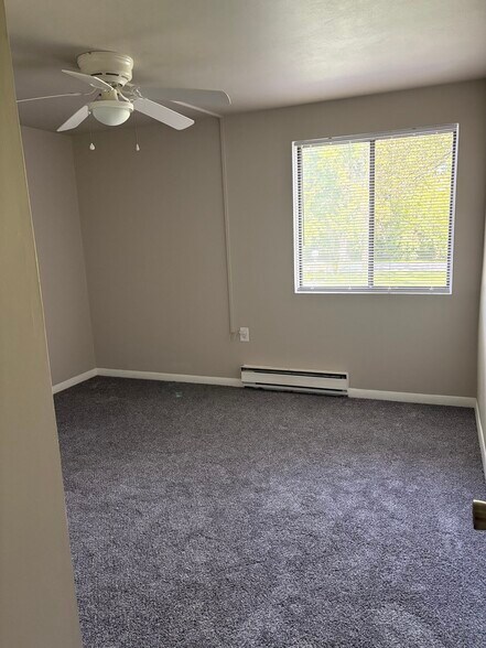 Building Photo - 219 Watertree Dr