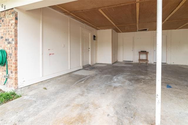 Building Photo - 308 W Marble St