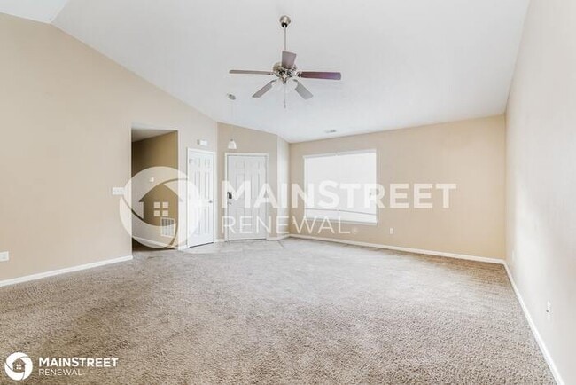 Building Photo - 4250 Village Bend Dr, Indianapolis, IN 46254